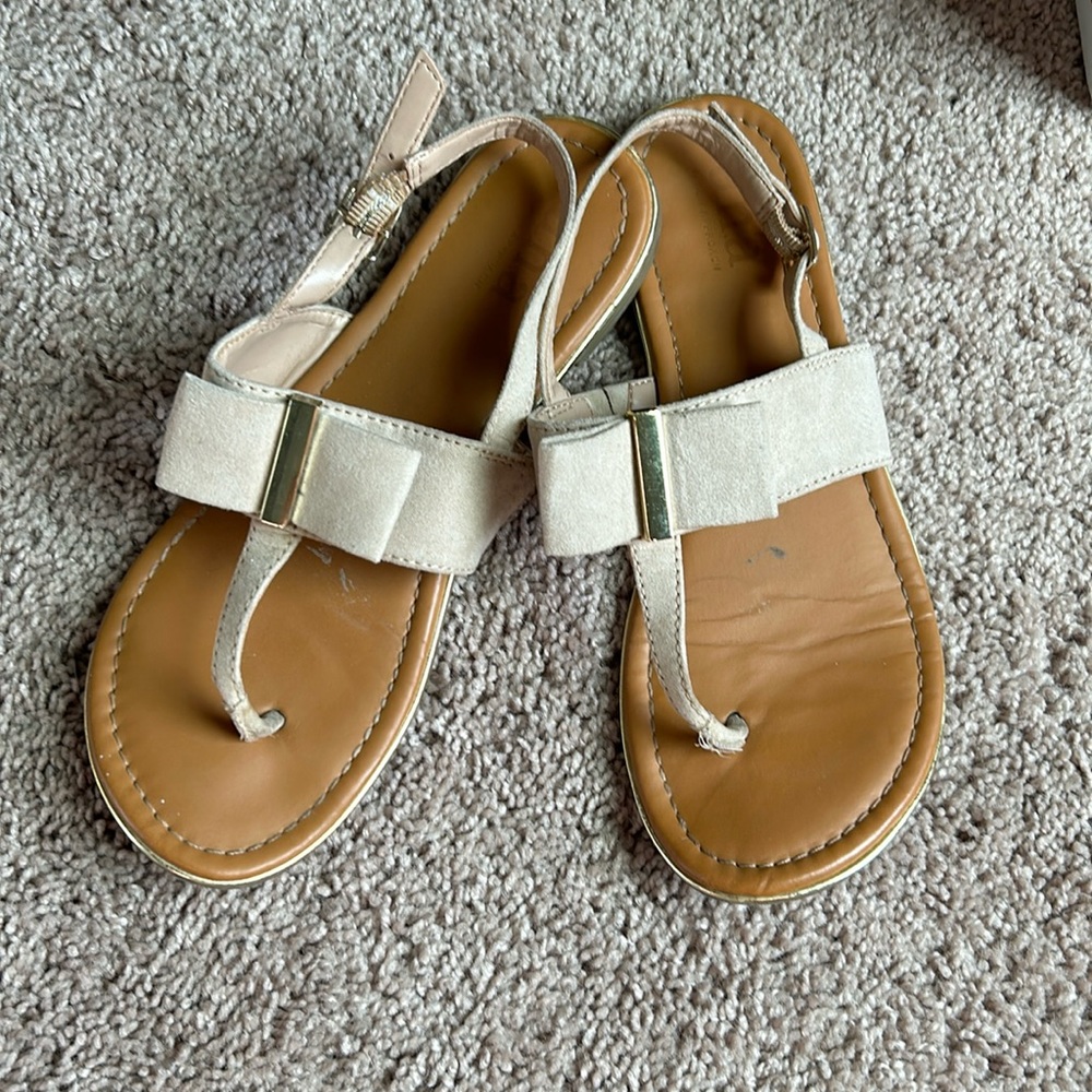 A.N.A a new approach sandal with bow